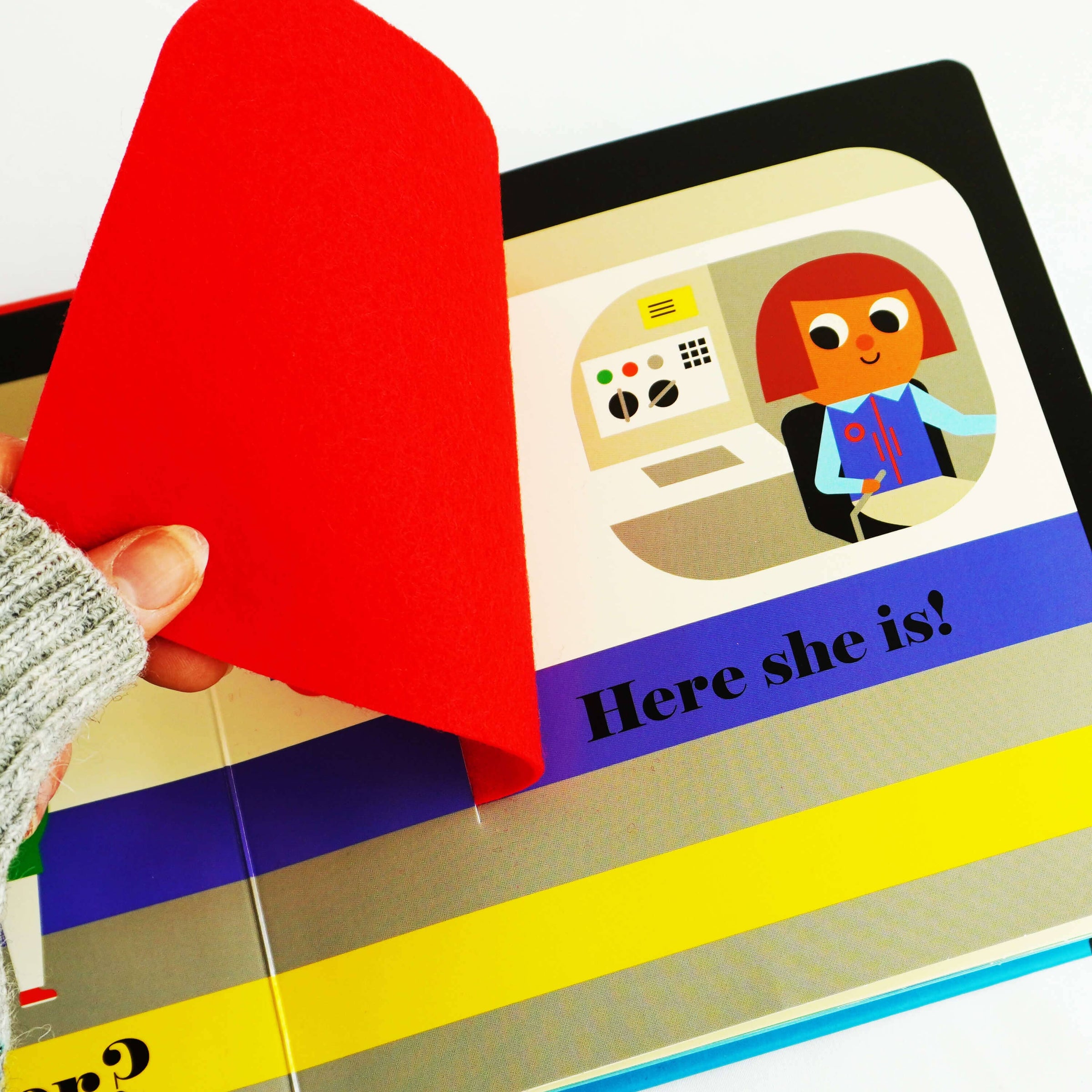 Where's Mr King? (Felt Flaps) by Ingela P Arrhenius - Ages 3+ - Board ...