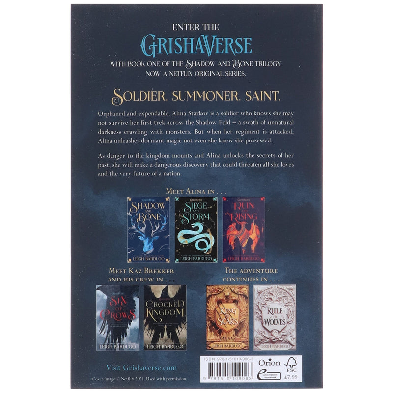 Shadow and Bone (The Shadow and Bone Trilogy, Book No. 2) by Leigh Bardugo - Ages 12-15 - Paperback 9-14 Hachette