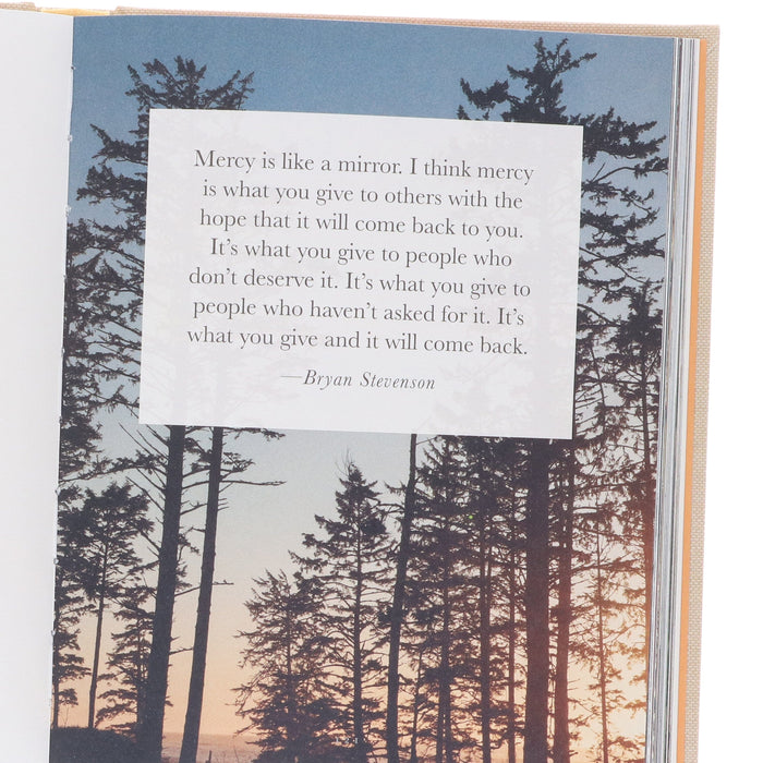 The Wisdom of Sundays By Oprah Winfrey - Non-Fiction - Hardback Non-Fiction Macmillan