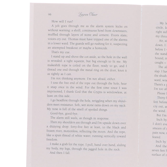 Delirium: The Complete 4 Books Collection By Lauren Oliver - Young Adult - Paperback Young Adult Hachette