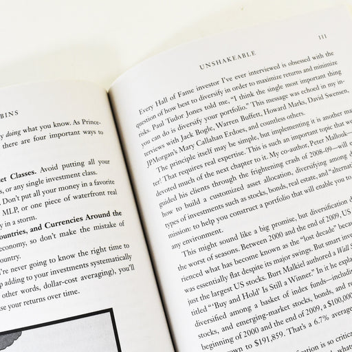 Unshakeable: Your Guide to Financial Freedom by Tony Robbins - Non Fiction - Paperback Non Fiction Simon & Schuster