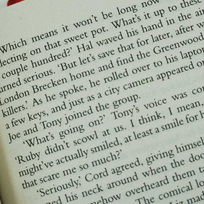 Detective Alyssa Wyatt Series 4 Books Collection Set By Charly Cox - Fiction - Paperback Fiction Hera